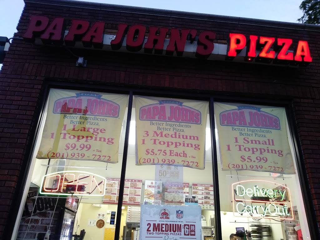 Papa Johns Pizza | restaurant | 217 Paterson Ave, East Rutherford, NJ 07073, USA | 2019397272 OR +1 201-939-7272