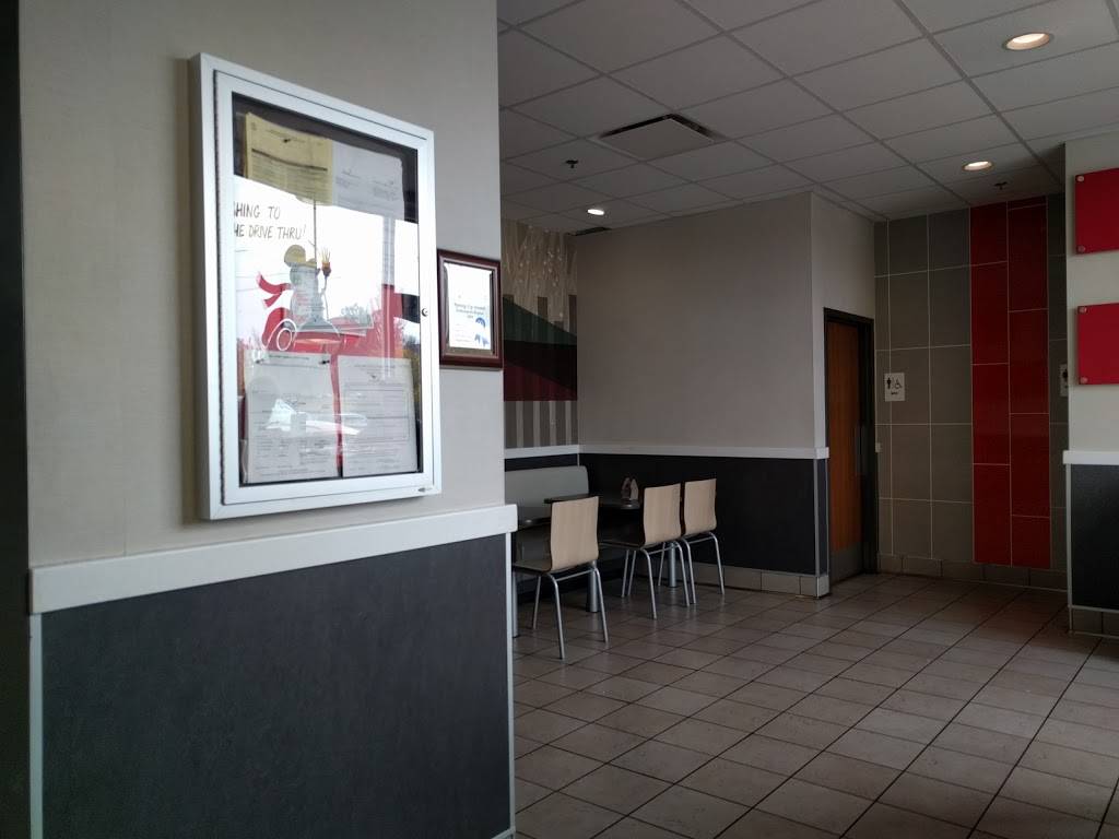 McDonalds | cafe | 393 W Main St, Hendersonville, TN 37075, USA | 6158221124 OR +1 615-822-1124