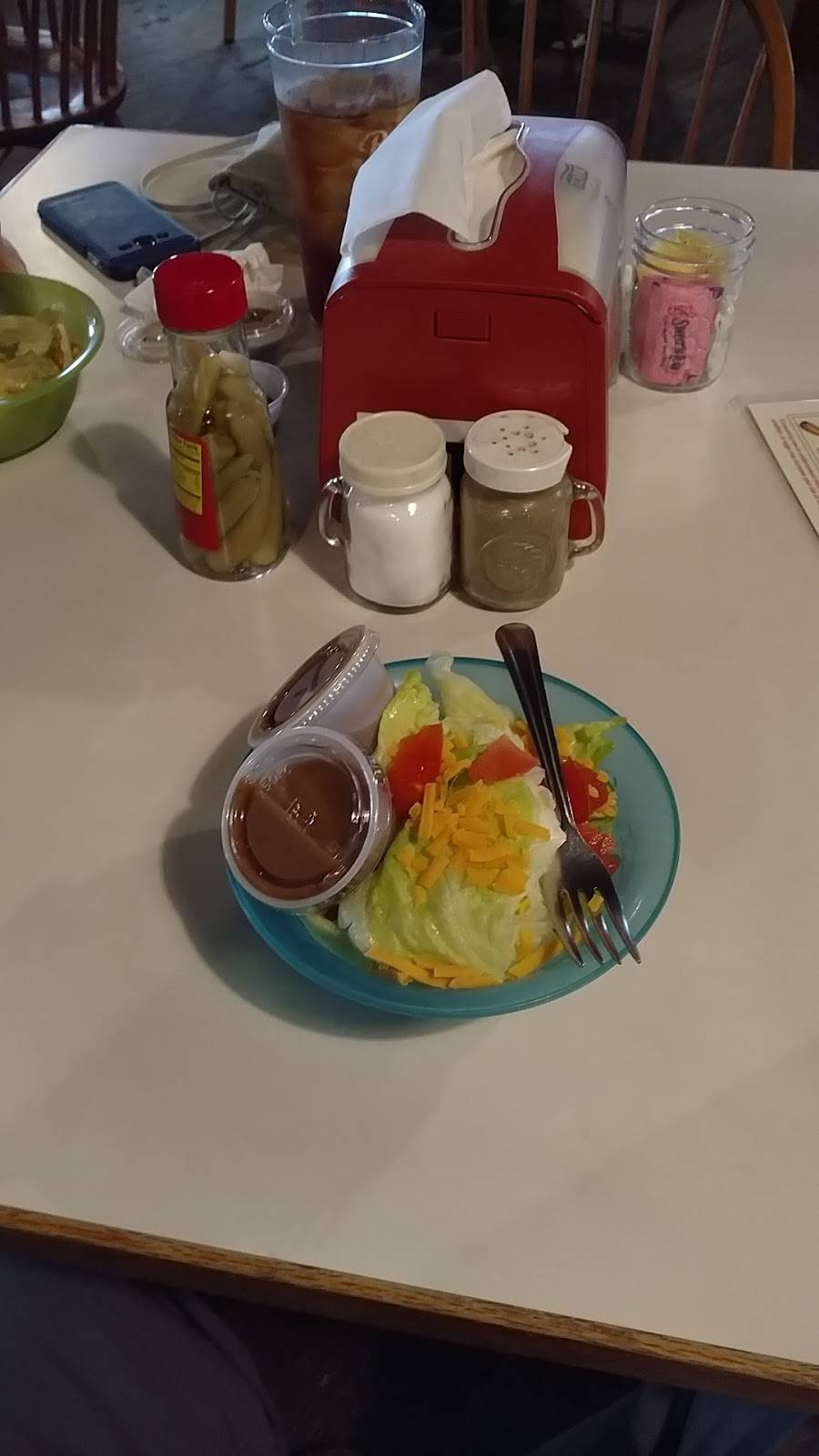 Farm House Cafe | cafe | 20466 US-31, Thorsby, AL 35171, USA | 2056881919 OR +1 205-688-1919