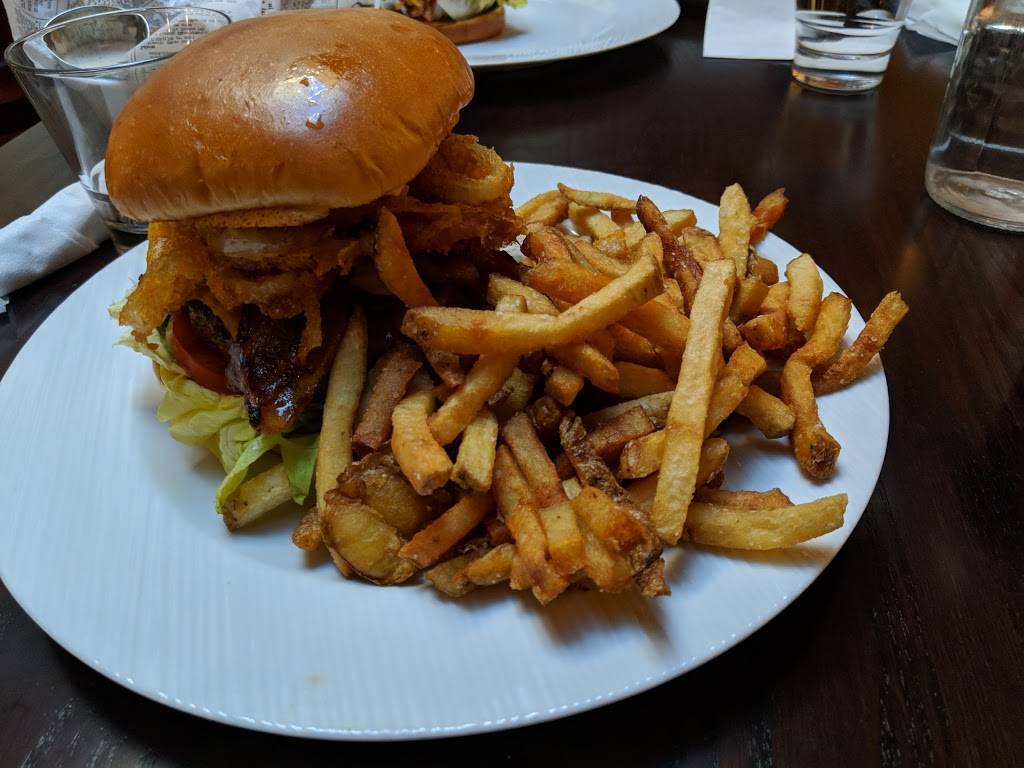 Wild Onion Tied House | restaurant | 1111 South Blvd, Oak Park, IL 60302, USA | 7086283553 OR +1 708-628-3553