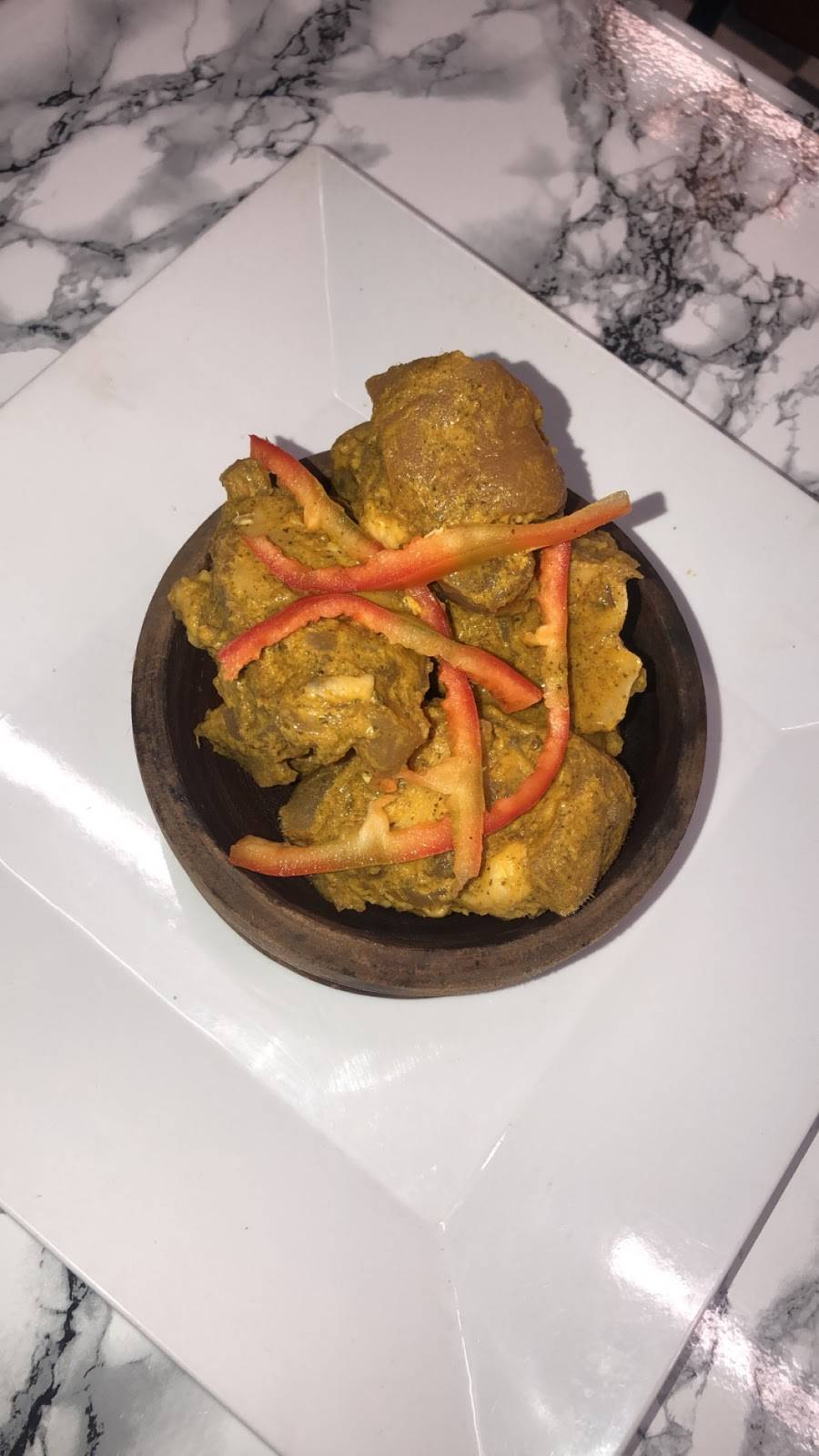 Guggin Cafe and Grill | restaurant | 240-05 Linden Blvd, Elmont, NY 11003, USA | 5162850101 OR +1 516-285-0101