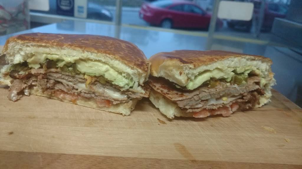 Banderas Burger Grill | restaurant | 3221 Niles St, Bakersfield, CA 93306, USA | 6618008022 OR +1 661-800-8022