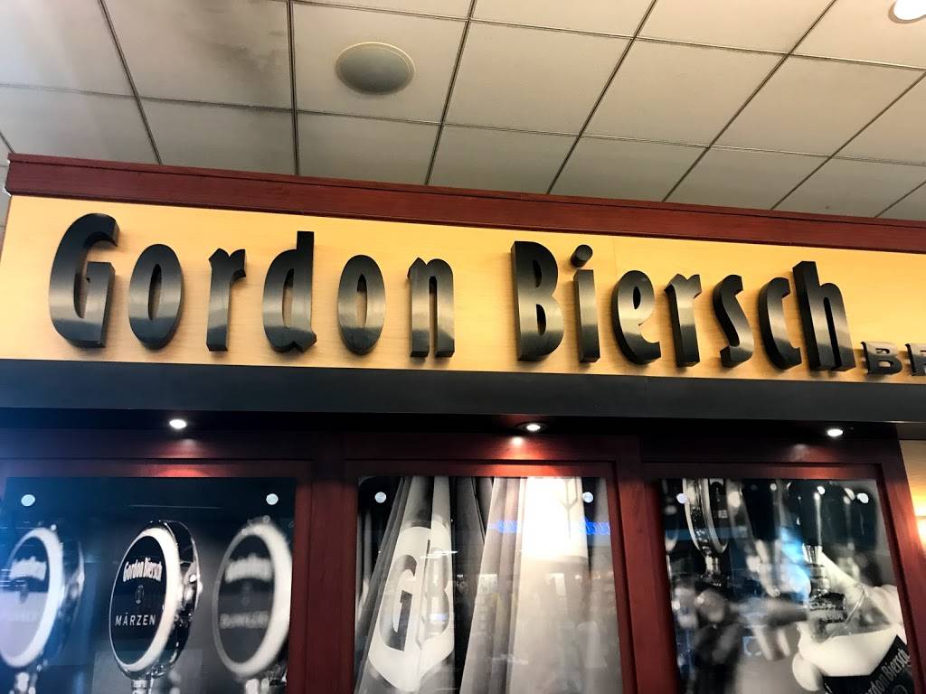 Gordon Biersch Brewing Company | restaurant | 1701 Airport Blvd, San Jose, CA 95110, USA | 4082781008 OR +1 408-278-1008