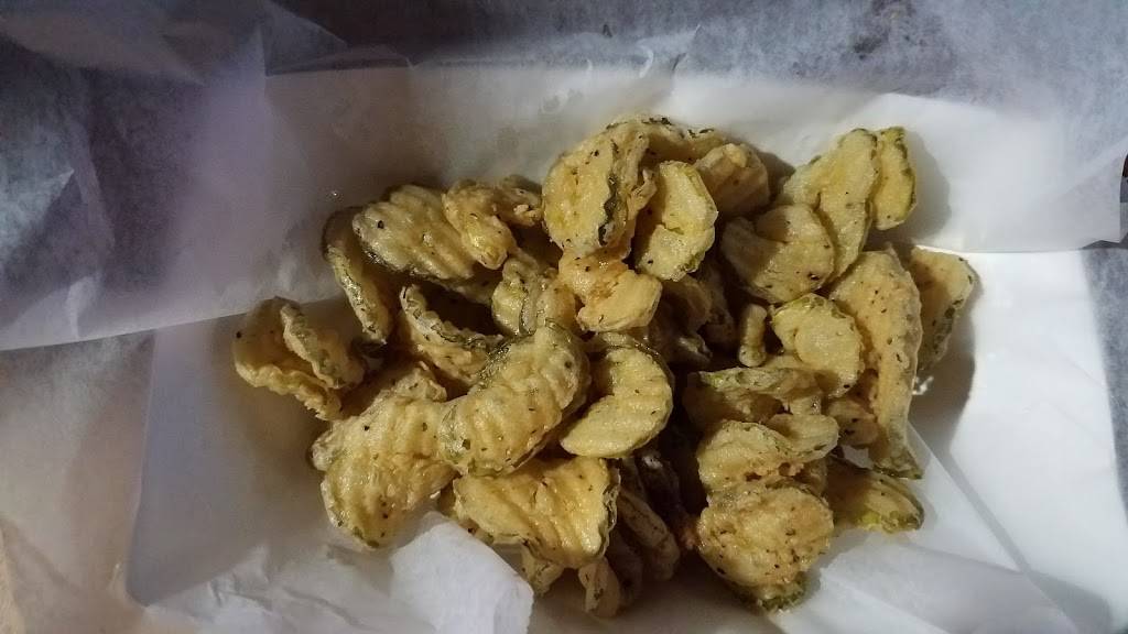 Wigglers Bar and Grill | restaurant | 7243 St James Dr, Edwardsville, IL 62025, USA | 6186550803 OR +1 618-655-0803