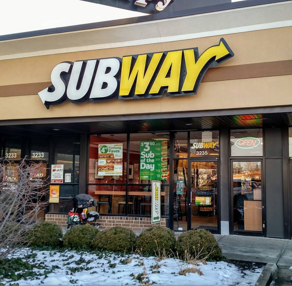Subway Restaurants | restaurant | 3233 W Addison St, Chicago, IL 60618, USA | 7732798800 OR +1 773-279-8800