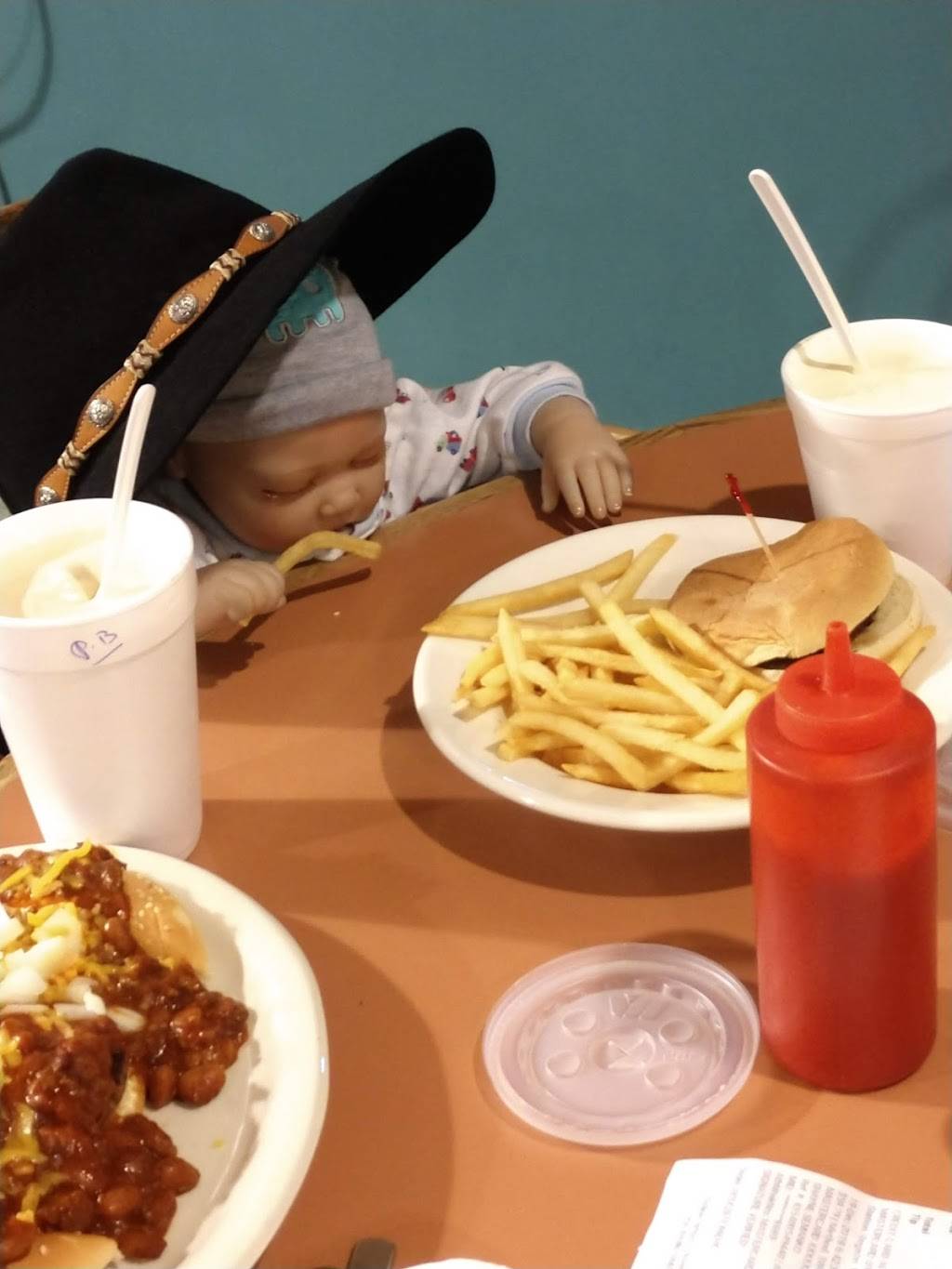 Roosters Restaurant | restaurant | 3001 Olympic Hwy N, Shelton, WA 98584, USA | 3604267224 OR +1 360-426-7224