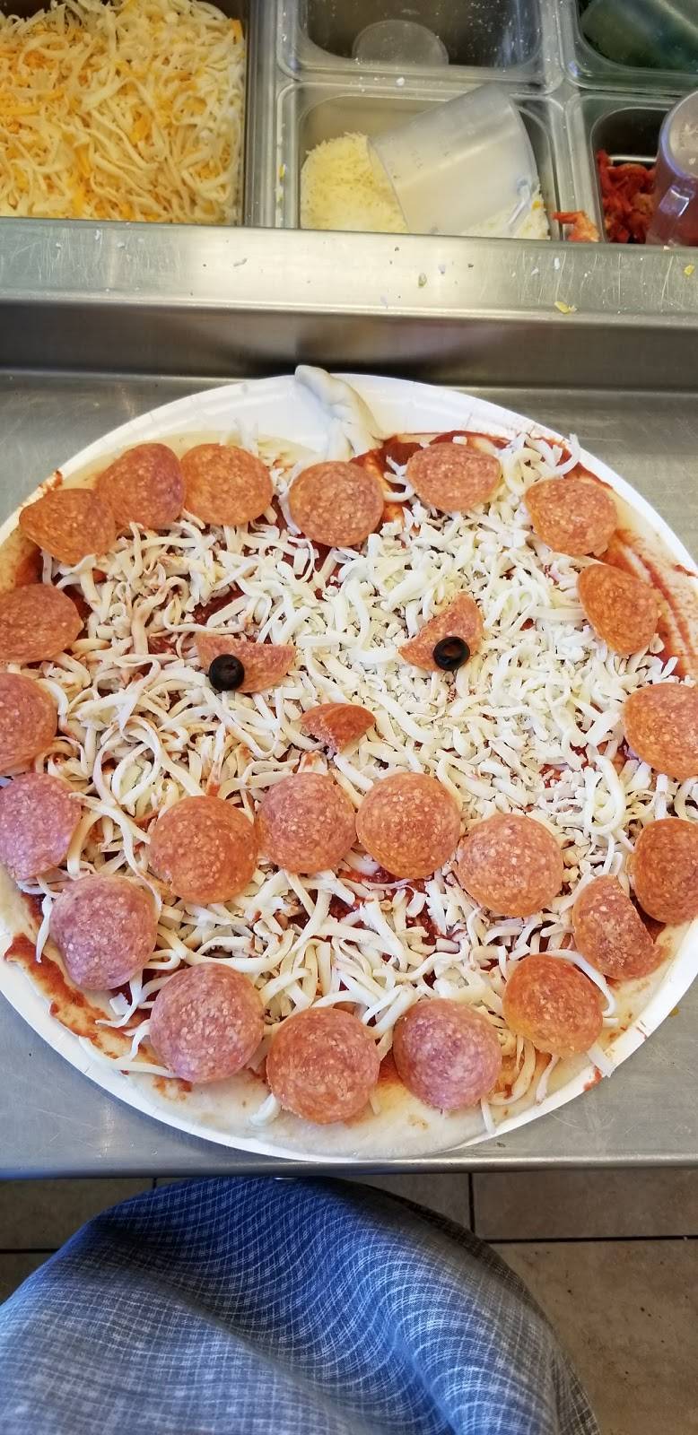 Papa Murphys Take N Bake Pizza | meal takeaway | 9315 Dorchester St #108, Highlands Ranch, CO 80129, USA | 3033467272 OR +1 303-346-7272