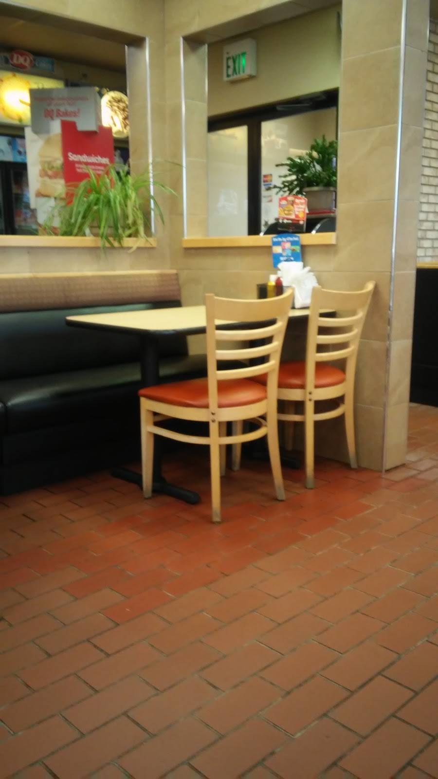 Dairy Queen Grill & Chill | restaurant | 2002 Laporte Ave, Valparaiso, IN 46383, USA | 2194629643 OR +1 219-462-9643