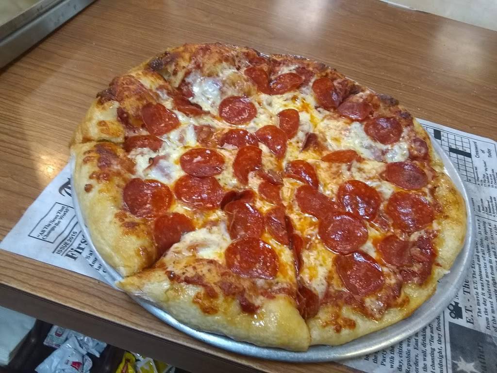 Country Corner | restaurant | 12226 Seymour Rd, Grass Lake, MI 49240, USA | 5175228980 OR +1 517-522-8980