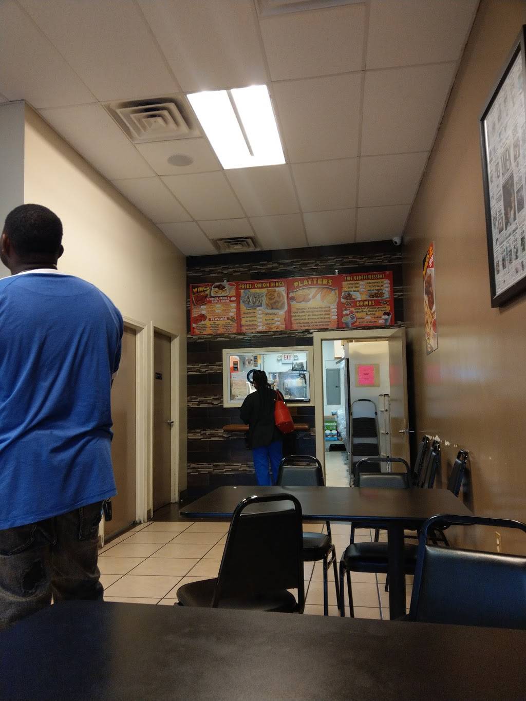 Wing Snack Express | restaurant | 3570 Holiday Dr #1, New Orleans, LA 70114, USA | 5043666225 OR +1 504-366-6225