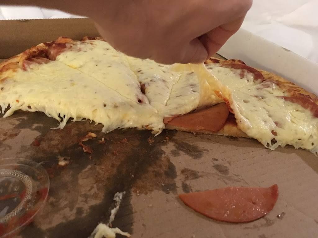 Pavarazzis Gourmet Pizza | restaurant | 491 Somerset St W, Ottawa, ON K1R 5J7, Canada | 6132332320 OR +1 613-233-2320