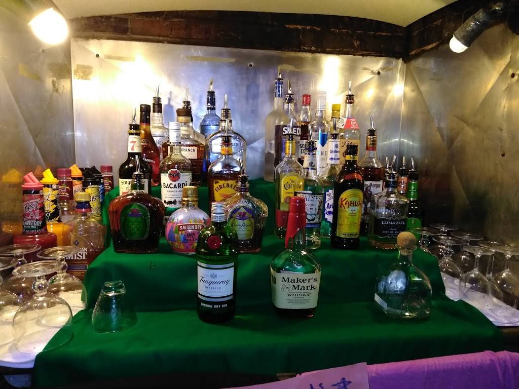 Legends Sports Grille | restaurant | 910 W Main St, Fulton, MS 38843, USA | 6628623766 OR +1 662-862-3766