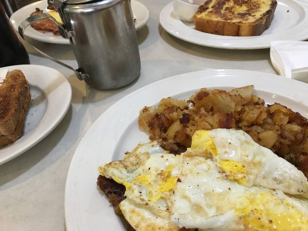 Briarwood Cafe | meal takeaway | 138-49 Queens Blvd, Briarwood, NY 11435, USA | 7182977494 OR +1 718-297-7494