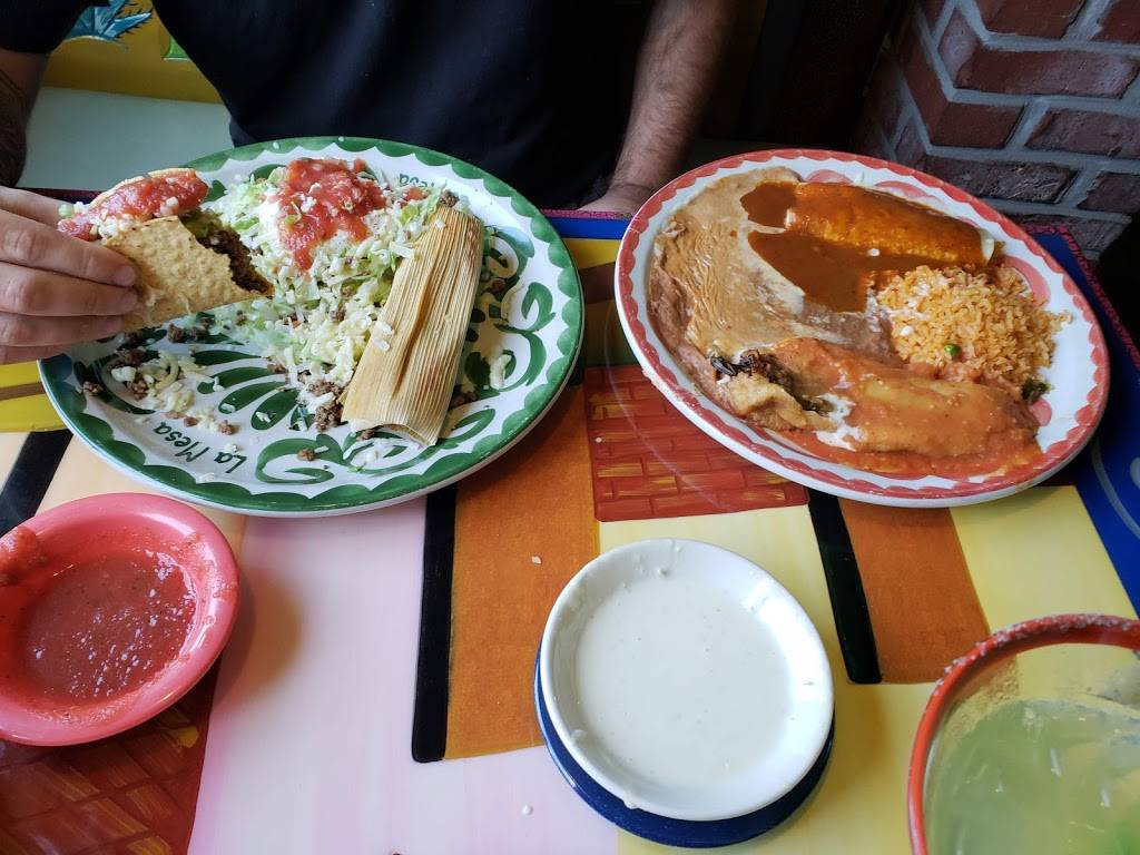 La Mesa Méxican Restaurant | restaurant | 3730 Mitchell Ave, St Joseph, MO 64507, USA | 8162325853 OR +1 816-232-5853