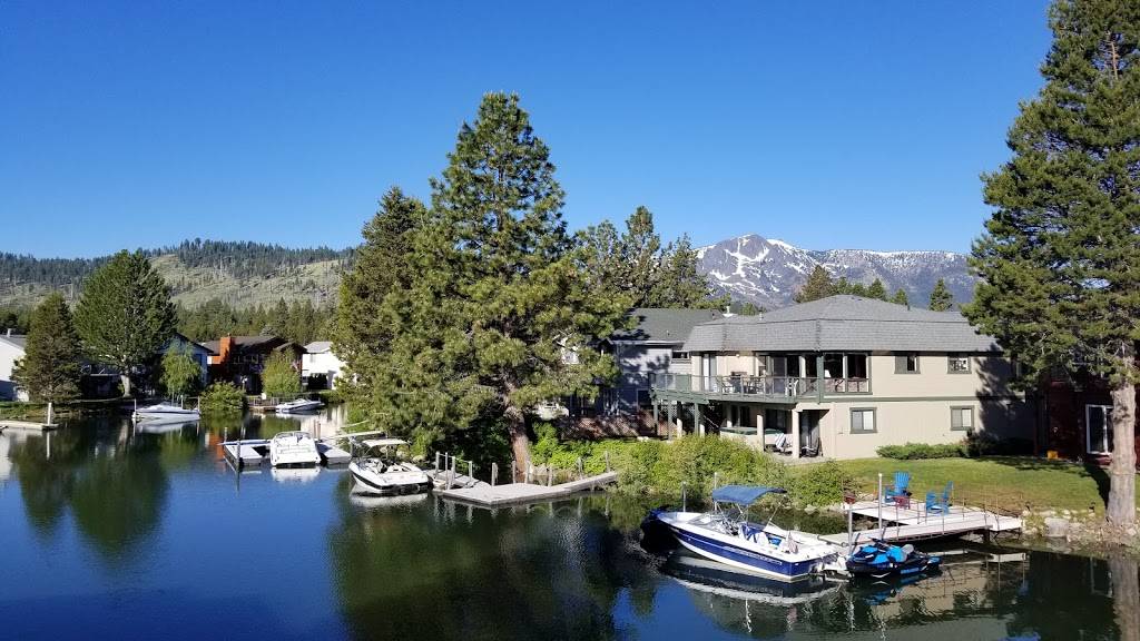 Tahoe Keys Marina & Yacht Club | restaurant | 2435 Venice Dr E, South Lake Tahoe, CA 96150, USA | 5305412155 OR +1 530-541-2155