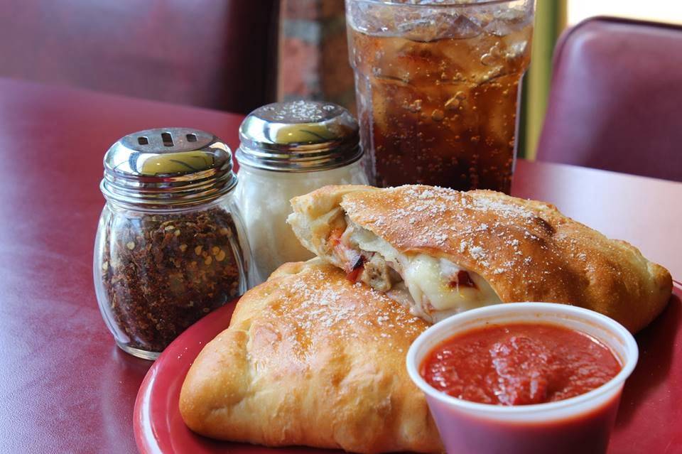 Square Pizza | restaurant | 208 W Maple Ave, Independence, MO 64050, USA | 8164612929 OR +1 816-461-2929