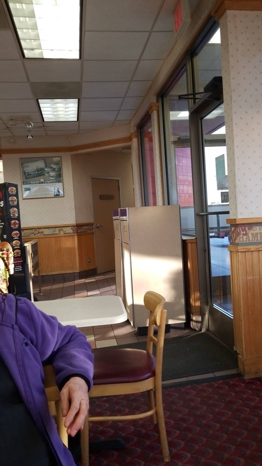 Wendys | restaurant | 3390 Lehigh St, Allentown, PA 18103, USA | 6109650385 OR +1 610-965-0385