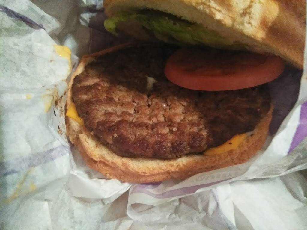 Jack in the Box | restaurant | 400 Broadway St, Vallejo, CA 94590, USA | 7075543562 OR +1 707-554-3562