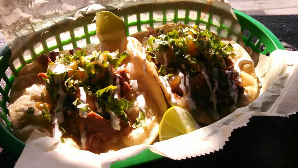 Sanchos Tacos | restaurant | 3014 W Balboa Blvd, Newport Beach, CA 92663, USA | 9497238226 OR +1 949-723-8226