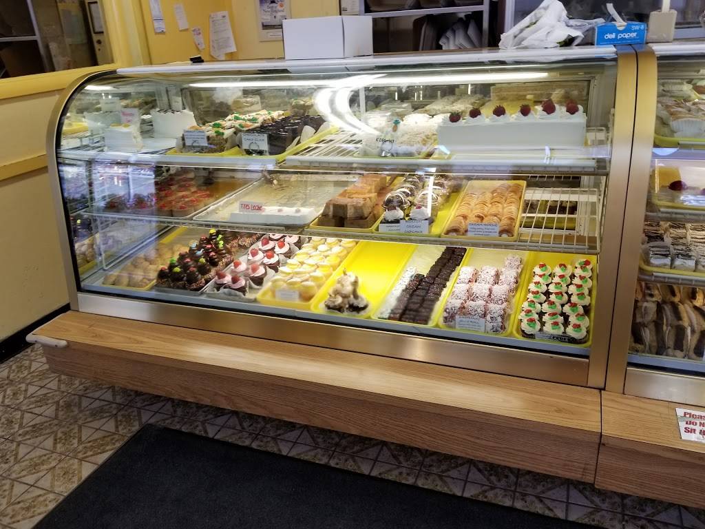 Tripoli Pizza & Bakery - Lawrence | bakery | 106 Common St, Lawrence, MA 01840, USA | 9786827754 OR +1 978-682-7754