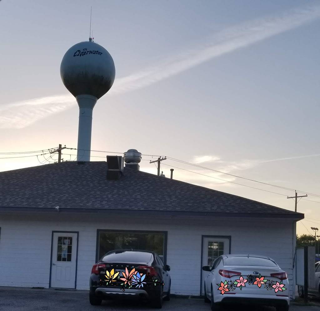 Walts Restaurant | restaurant | 800 Ross Ave, Clearwater, KS 67026, USA | 6205842727 OR +1 620-584-2727