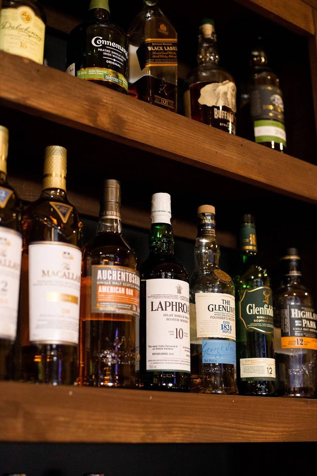 Union Pub Company | restaurant | 2300 Wharncliffe Rd S, London, ON N6P 1P8, Canada | 5192030321 OR +1 519-203-0321