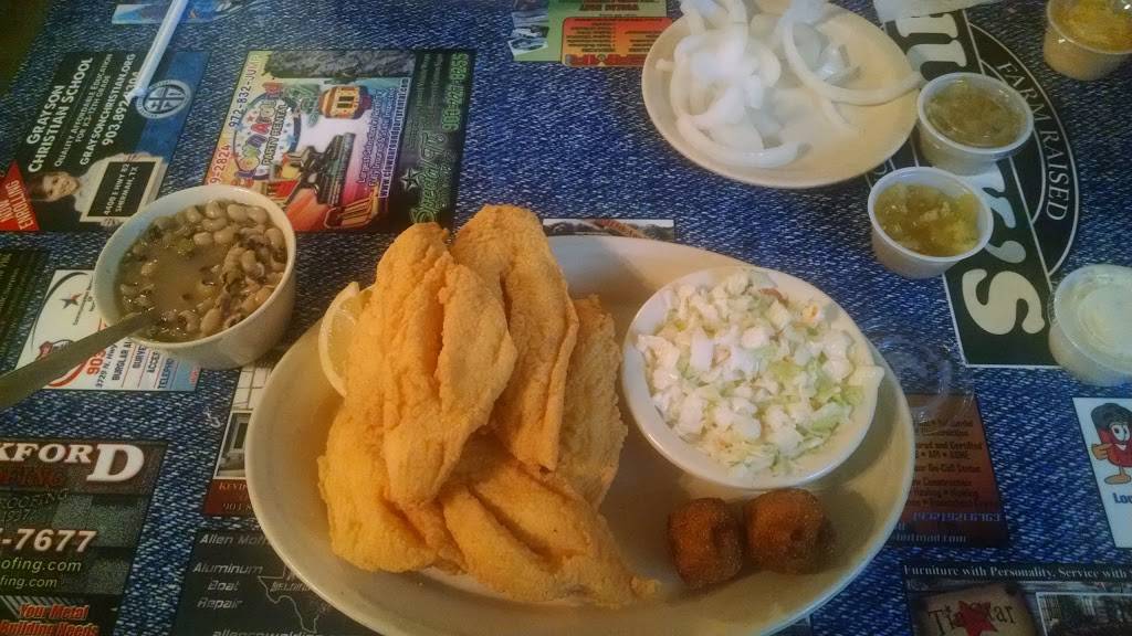 Hucks Catfish | restaurant | 2811 Trail Dr, Denison, TX 75020, USA | 9033370033 OR +1 903-337-0033