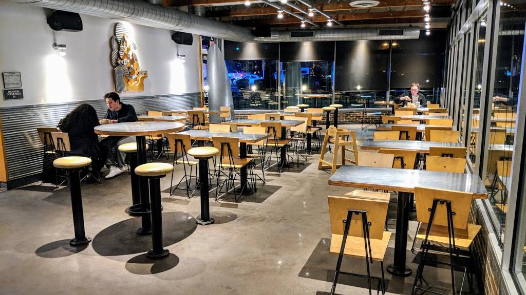 Chipotle Mexican Grill | restaurant | 9511 Liberia Ave, Manassas, VA 20110, USA | 7035300010 OR +1 703-530-0010