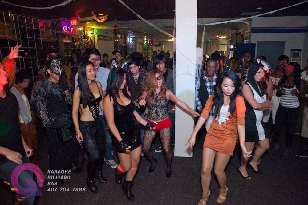 Q Karaoke | night club | 4519 S Orange Blossom Trail, Orlando, FL 32839, USA | 4074768280 OR +1 407-476-8280