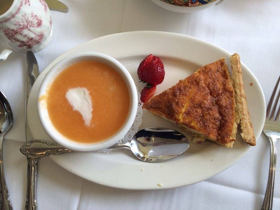 Gazebo Tea Room | restaurant | 414 Perry Hill Rd, Montgomery, AL 36109, USA | 3342771839 OR +1 334-277-1839