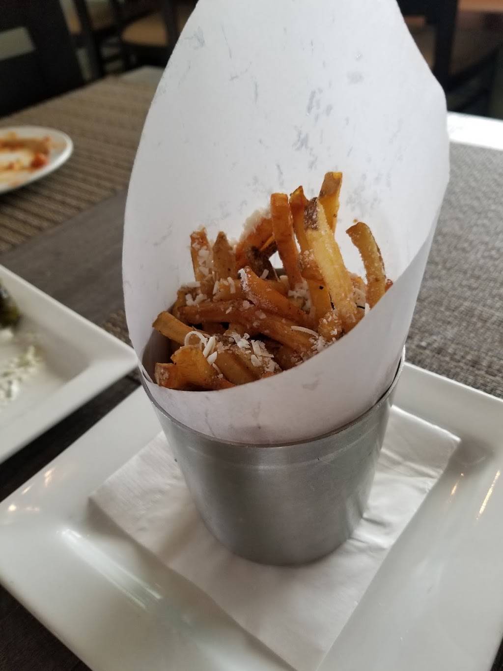 Takis Greek Kitchen | restaurant | 377 Lear Rd, Avon Lake, OH 44012, USA | 4409308888 OR +1 440-930-8888