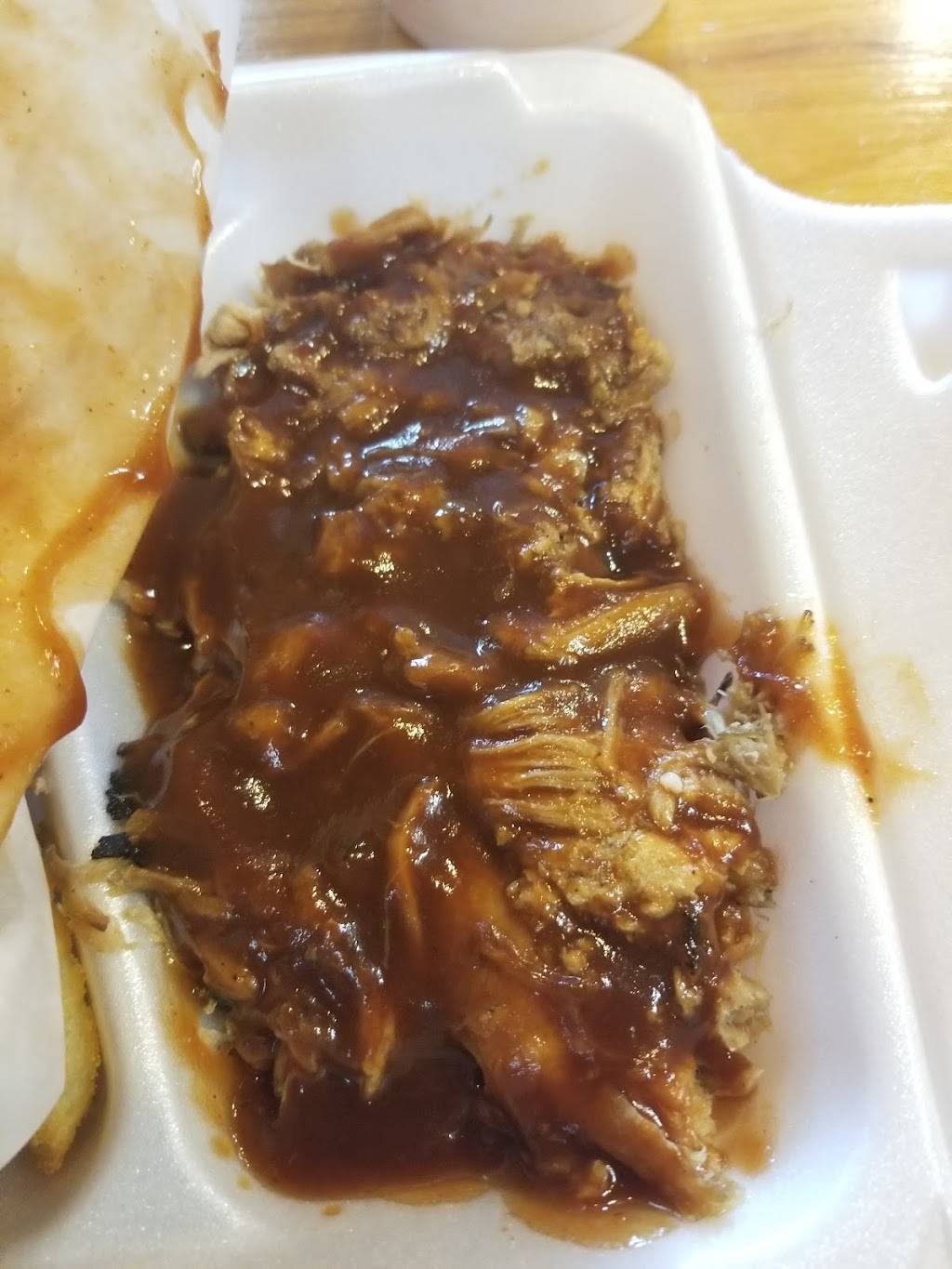 Choo-Choo Bar B-Que | restaurant | 2504 Cleveland Hwy, Dalton, GA 30721, USA | 7065296163 OR +1 706-529-6163