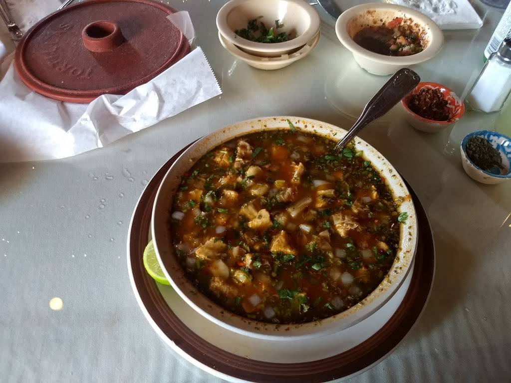 Riveras | restaurant | 2901 E 7th St, Long Beach, CA 90804, USA | 5624348489 OR +1 562-434-8489