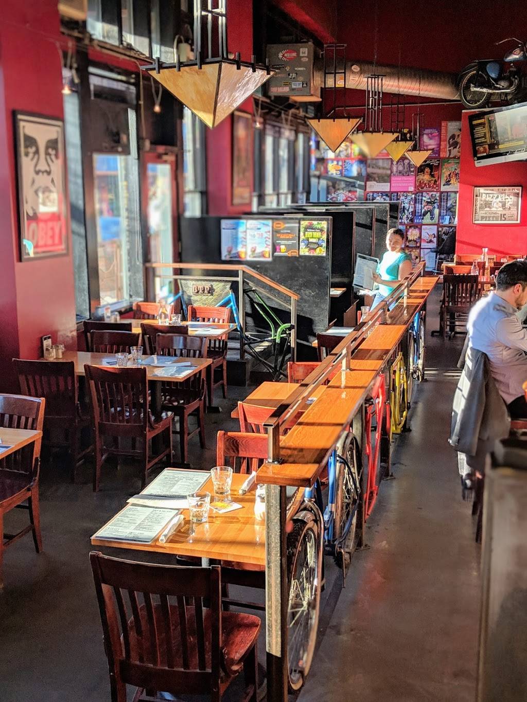 Belltown Pizza | restaurant | 2422 1st Ave, Seattle, WA 98121, USA | 2064412653 OR +1 206-441-2653