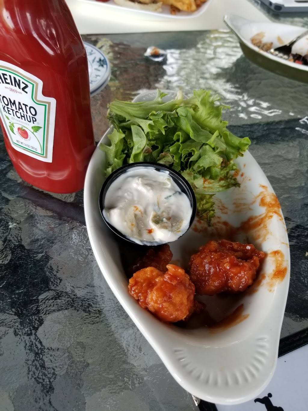 The New Continental Hotel and Restaurant | restaurant | 15 Leo Ct, Greenwood Lake, NY 10925, USA | 8454772456 OR +1 845-477-2456