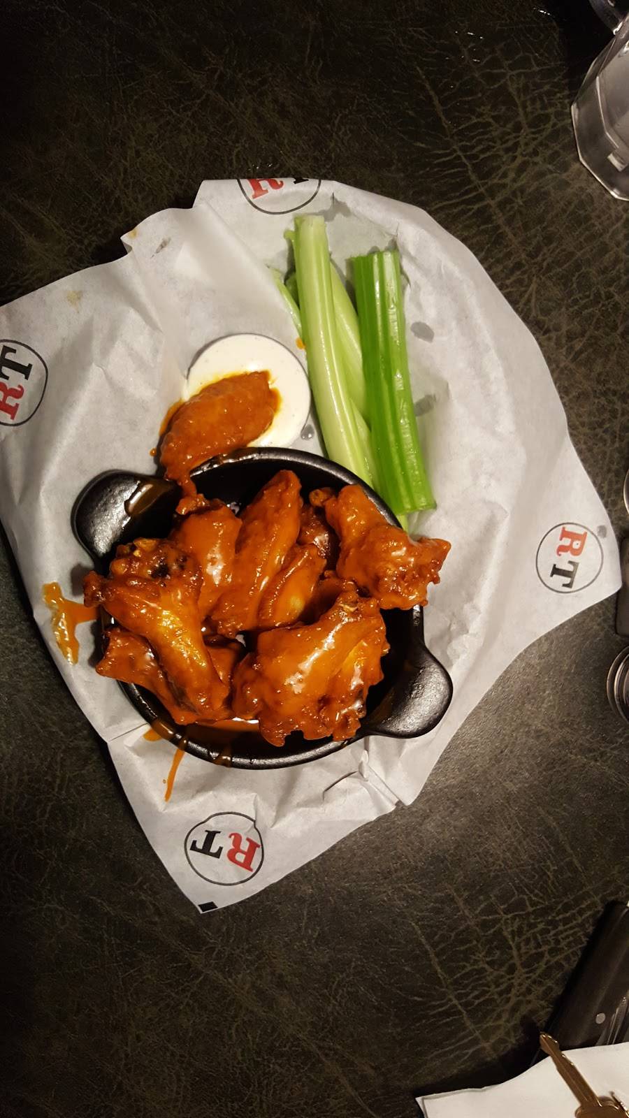 Ruby Tuesday | restaurant | 4411 New Bern Ave, Raleigh, NC 27610, USA | 9192551801 OR +1 919-255-1801