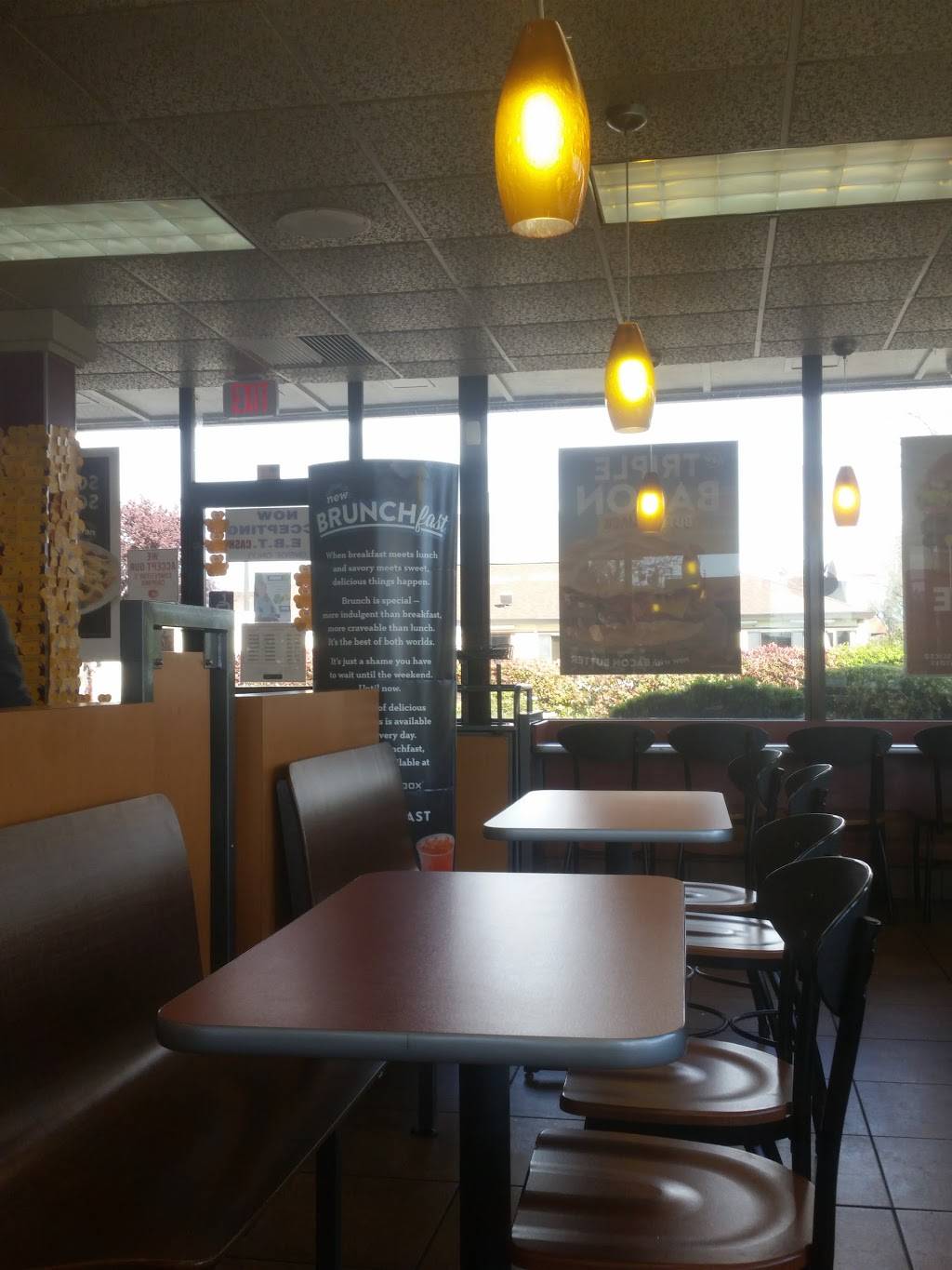 Jack in the Box | restaurant | 595 W Olive Ave, Merced, CA 95348, USA | 2097232443 OR +1 209-723-2443