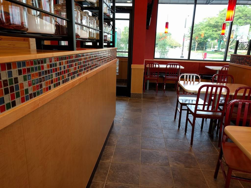 Popeyes Louisiana Kitchen | restaurant | 15261 19 Mile Rd, Clinton Twp, MI 48038, USA | 5866904102 OR +1 586-690-4102