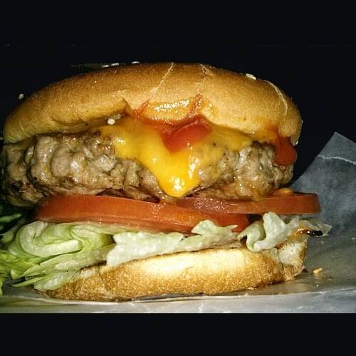 Connaught Fish & Chips | restaurant | 976 Main St E, Hamilton, ON L8M 1M8, Canada | 9055444143 OR +1 905-544-4143