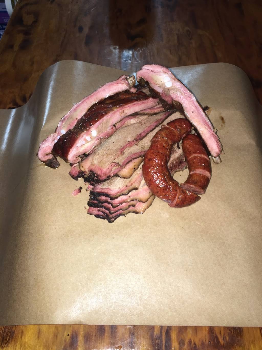 KJ’s BBQ | restaurant | 6350 FM1117, Seguin, TX 78155, USA | 8305570431 OR +1 830-557-0431