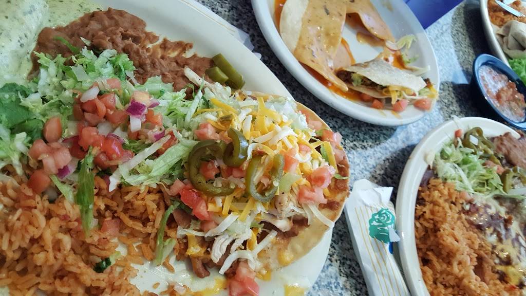 Chuys | restaurant | 4001 Bagpiper Way Suite 199, Arlington, TX 76018, USA | 8175572489 OR +1 817-557-2489