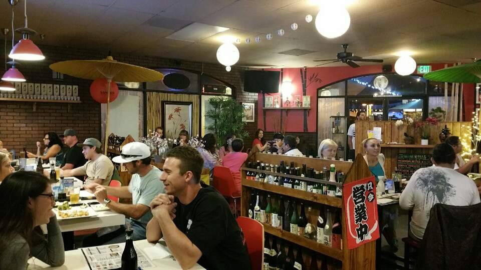 Rolling Moon Restaurant | restaurant | 40575 California Oaks Rd D-1, Murrieta, CA 92562, USA | 9517043345 OR +1 951-704-3345