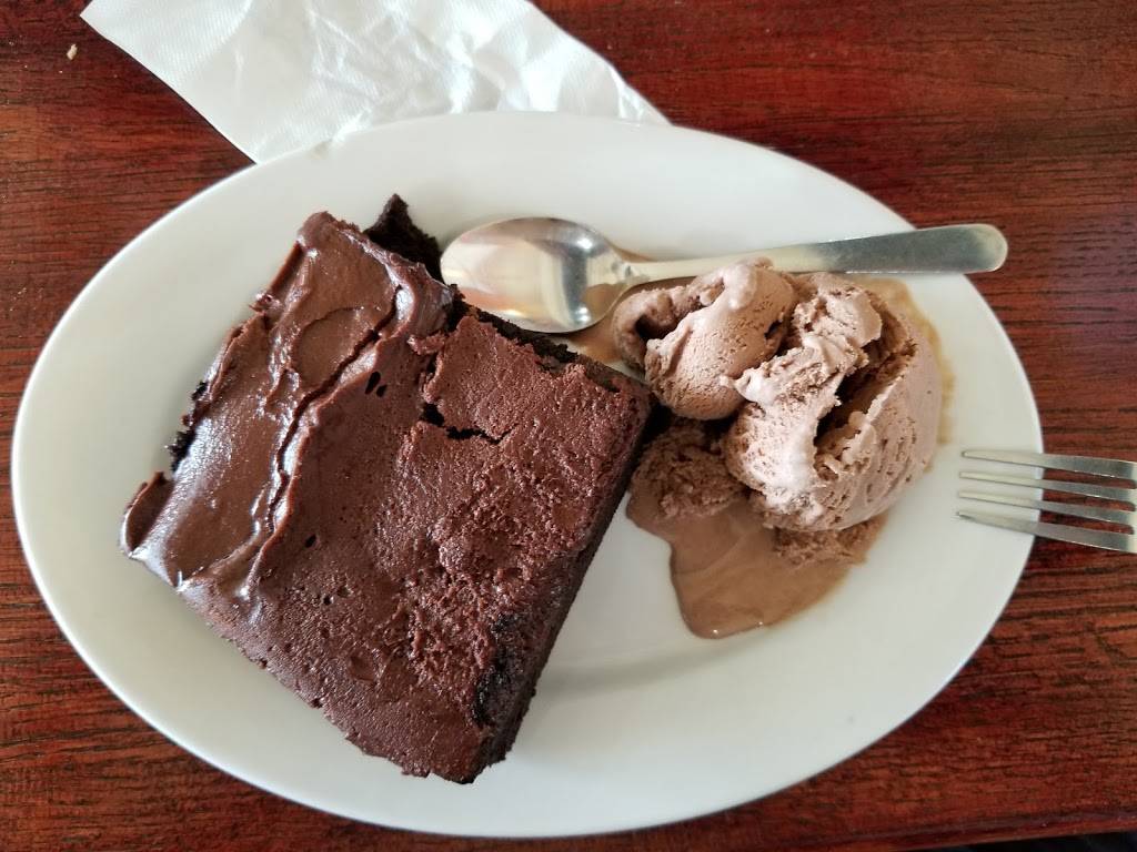 Markos Cozy Diner | restaurant | 27140 Plymouth Rd, Redford Charter Twp, MI 48239, USA | 3139378470 OR +1 313-937-8470