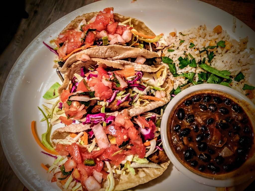 Uncle Julios Mexican From Scratch | restaurant | 231 Rio Blvd, Gaithersburg, MD 20878, USA | 2406322150 OR +1 240-632-2150