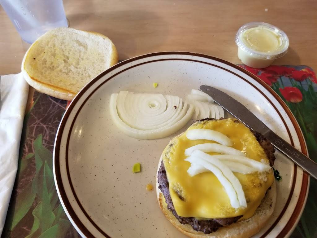 Village Family Restaurant | restaurant | 435 N Warpole St, Upper Sandusky, OH 43351, USA | 4192942945 OR +1 419-294-2945