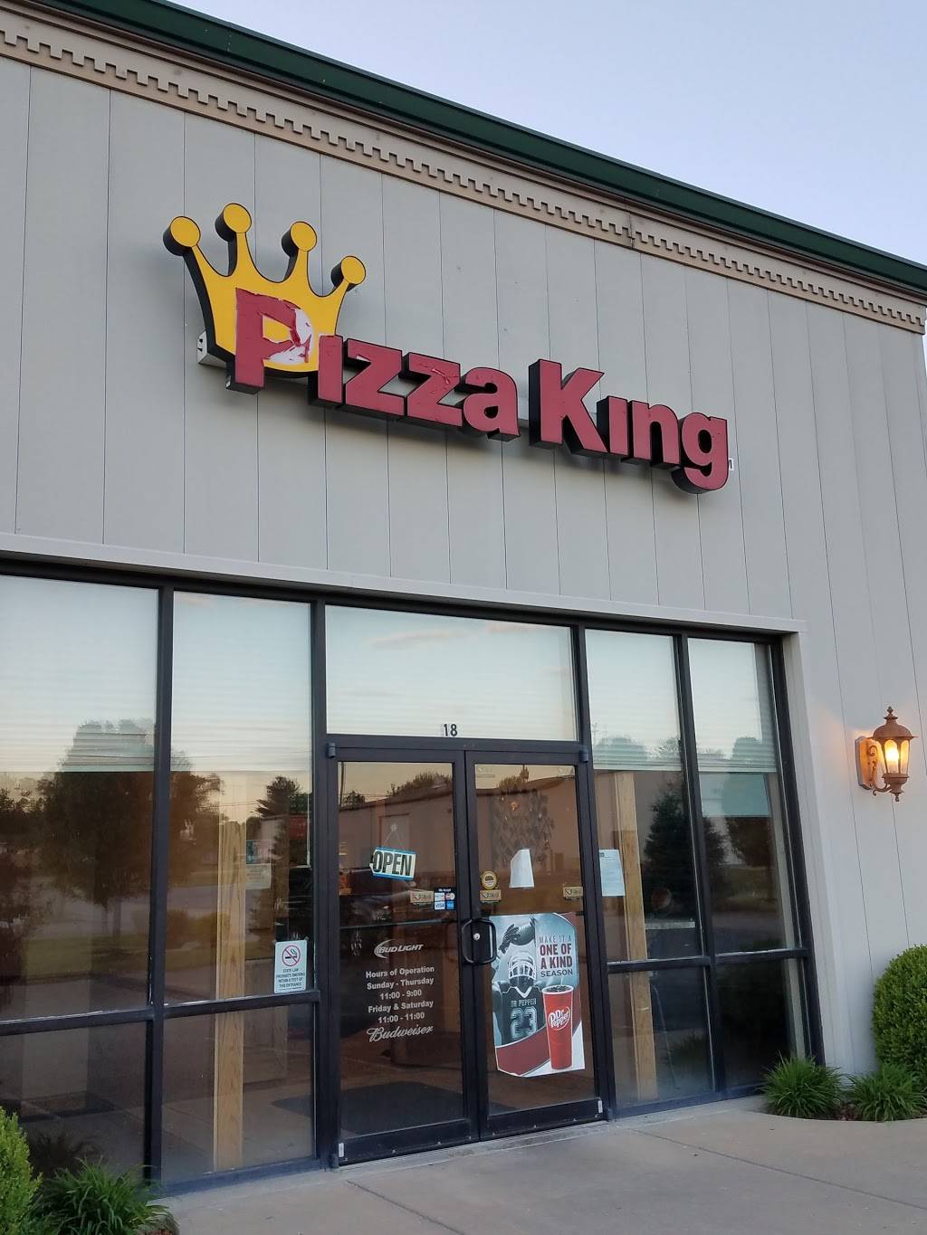 Pizza King | restaurant | 18 Saratoga Dr, Batesville, IN 47006, USA | 8129325464 OR +1 812-932-5464