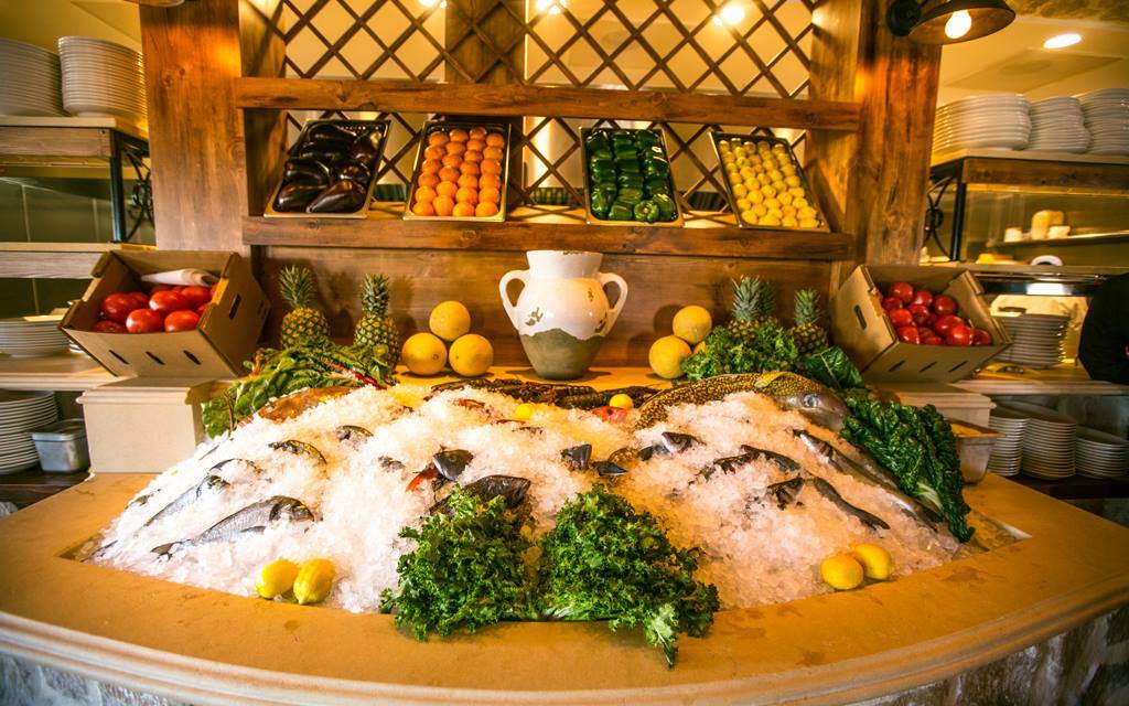 Estia Taverna | restaurant | 140 W Rte 70, Marlton, NJ 08053, USA | 8565965500 OR +1 856-596-5500