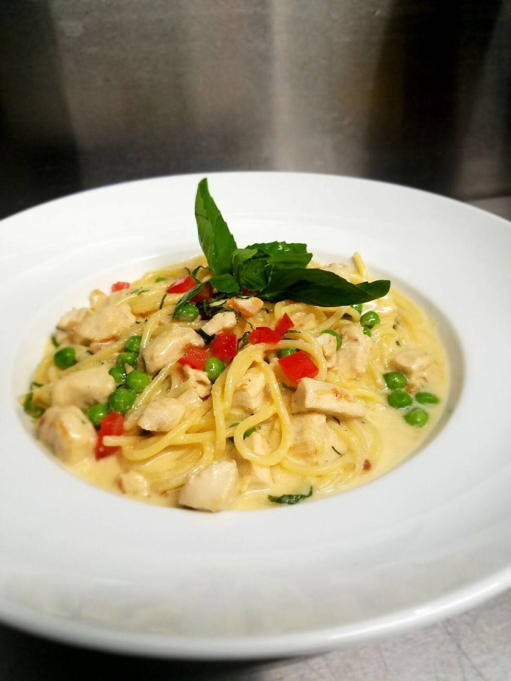 Rulay Lounge Bar & Restaurant | night club | 2959 Webster Ave, Bronx, NY 10458, USA | 9292659357 OR +1 929-265-9357