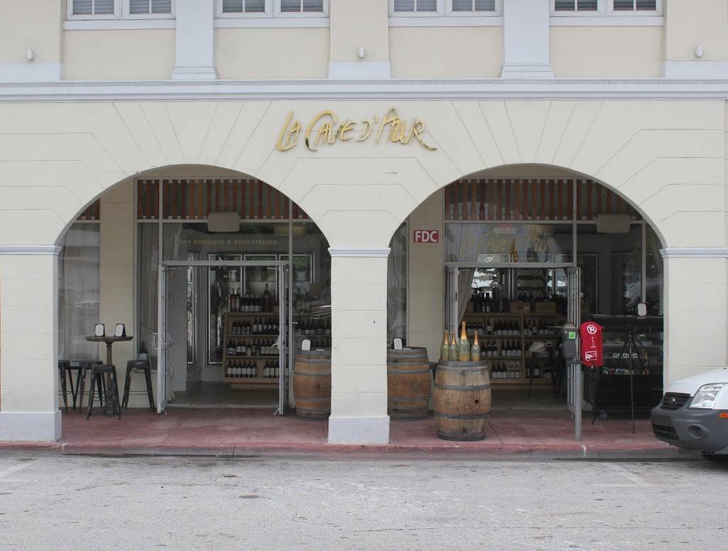 La Cave DAzur | restaurant | 309 23rd St, Miami Beach, FL 33139, USA | 3055382118 OR +1 305-538-2118