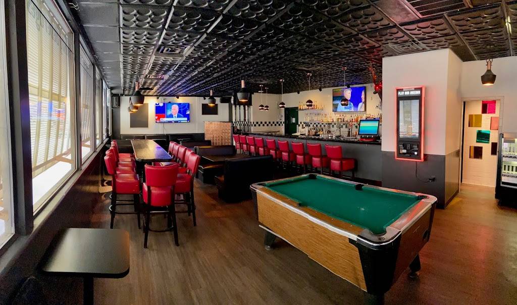 MD Tavern | restaurant | 5320 Maple Ave, Dallas, TX 75235, USA | 2146138384 OR +1 214-613-8384